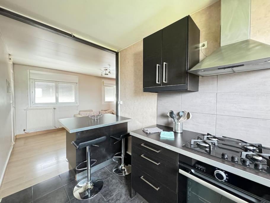 Appartement F2 Proche Axes Principaux - Claude Guichard 클레르몽페랑 외부 사진